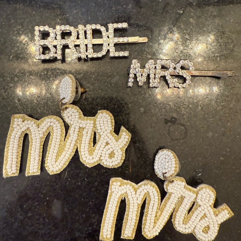 Bride and Mrs Hair Clips and Earrings Set